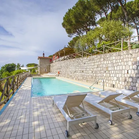 Sleeps 12 With Air Con * Torca